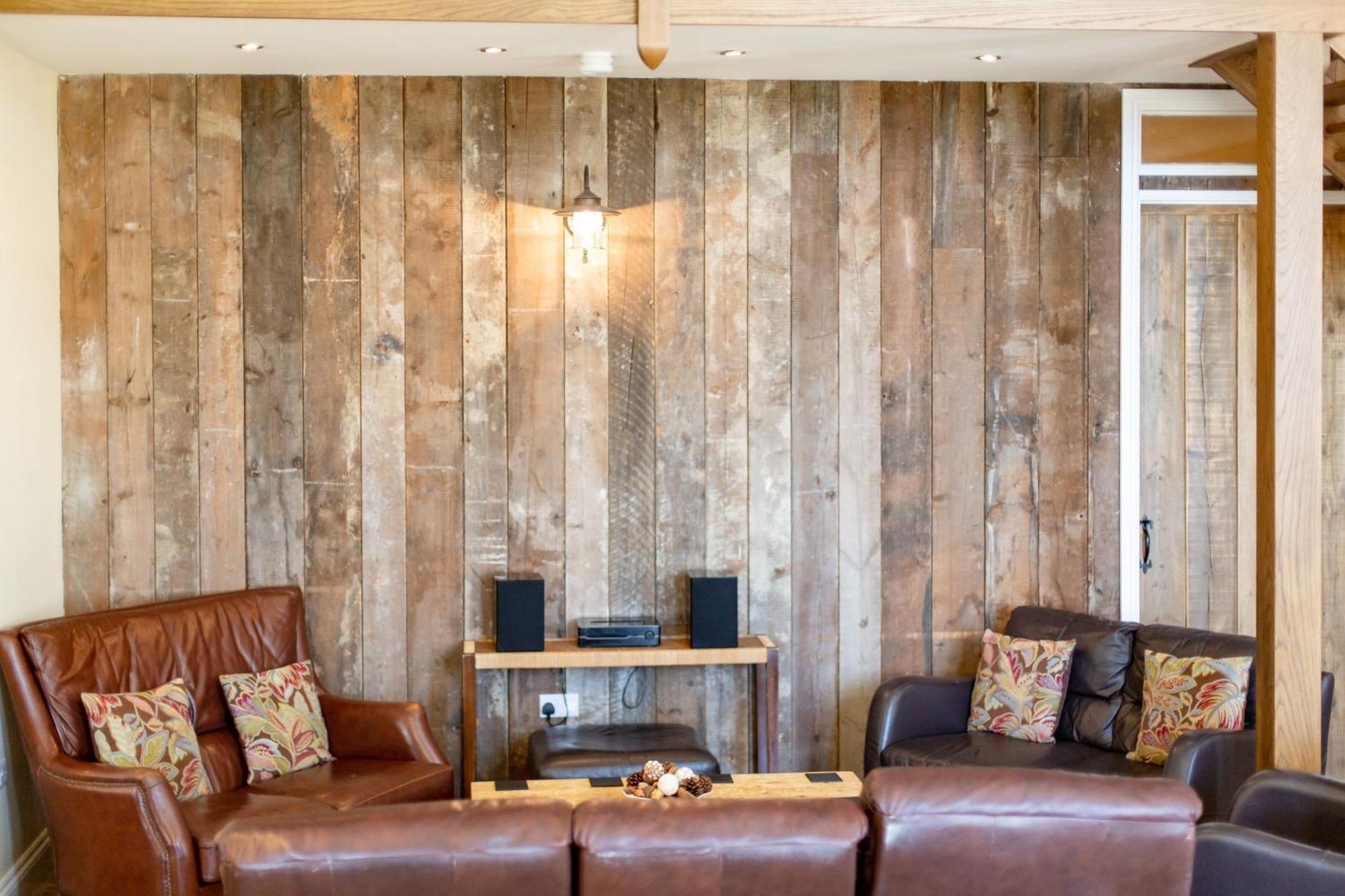 The Big Barn Villa Kidwelly Exterior photo