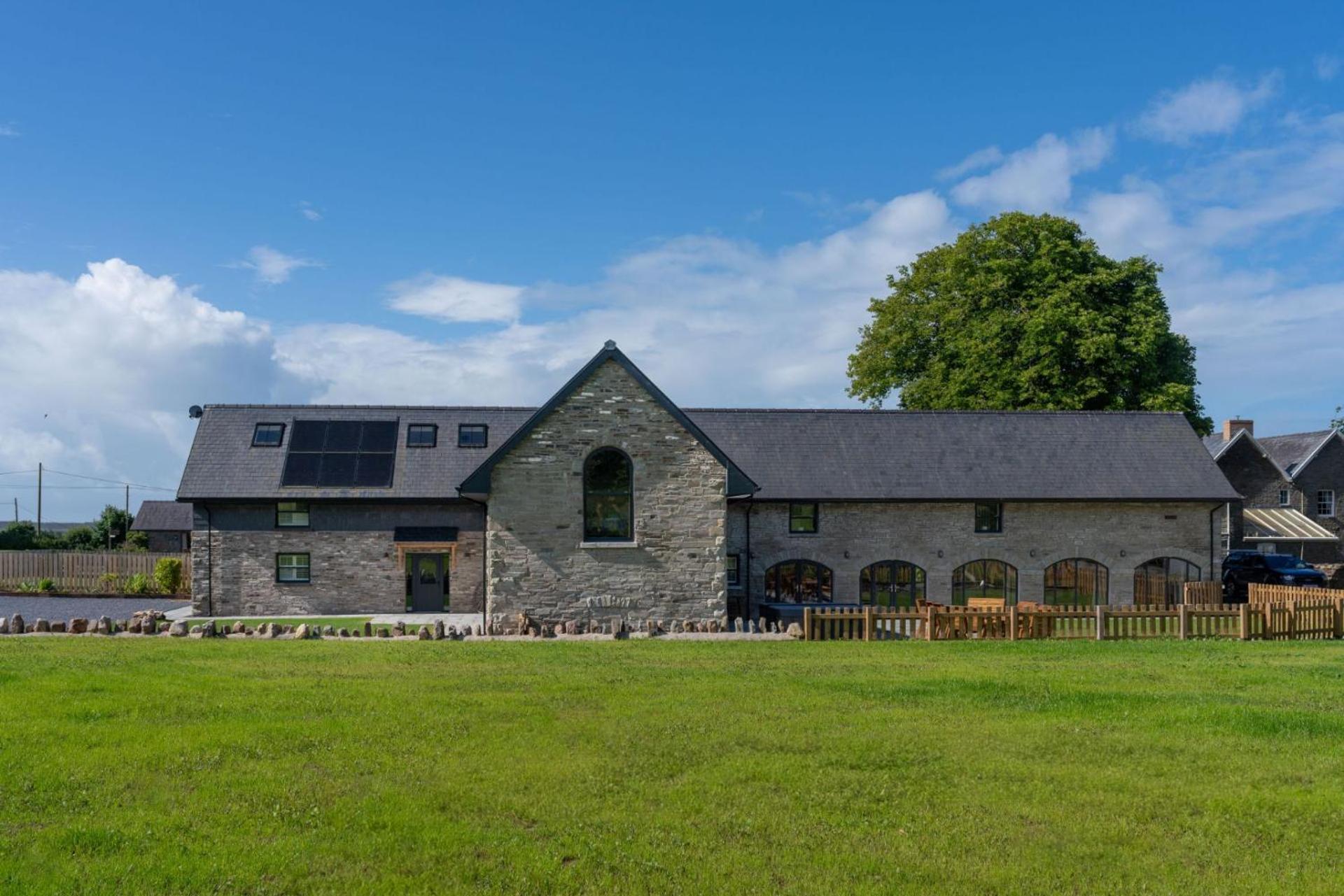 The Big Barn Villa Kidwelly Exterior photo